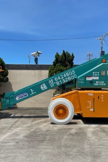 12m直臂輪胎高空作業車