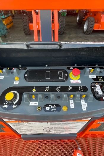 21m直臂輪胎高空作業車