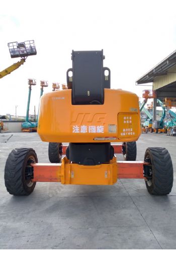 38M直臂輪胎式高空作業車