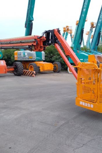 42m直臂輪胎高空作業車