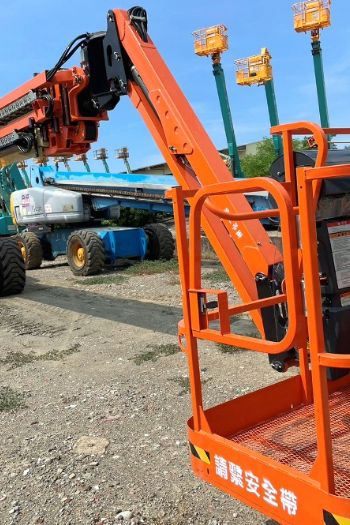 42m直臂輪胎高空作業車