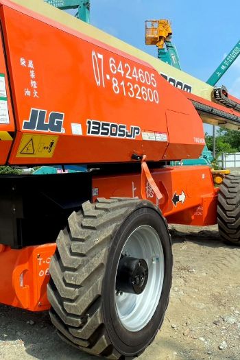 42m直臂輪胎高空作業車