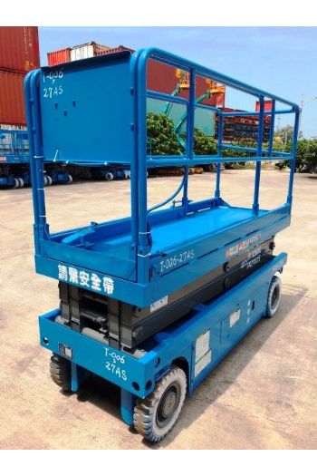 6m剪刀輪胎平台高空車