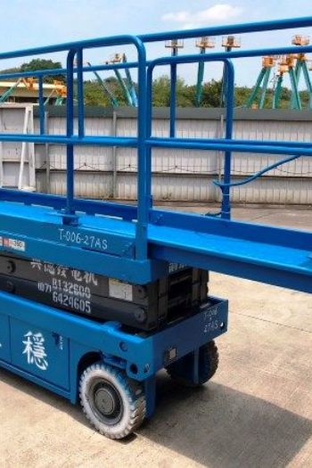 6m剪刀輪胎平台高空車