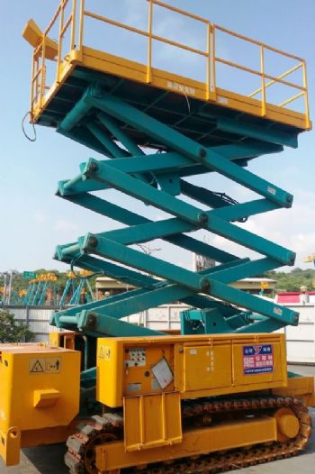 12m剪刀履帶平台高空車