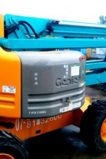 18m屈臂輪胎高空作業車