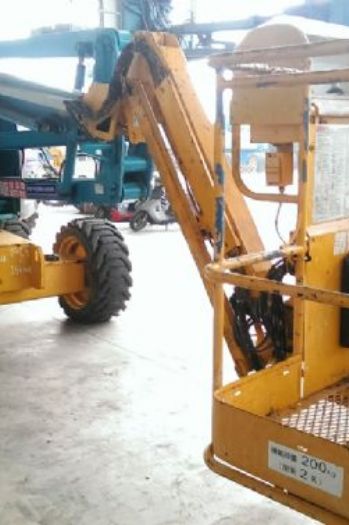 15m屈臂輪胎高空作業車