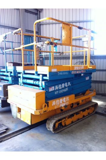 6m剪刀履帶平台高空車