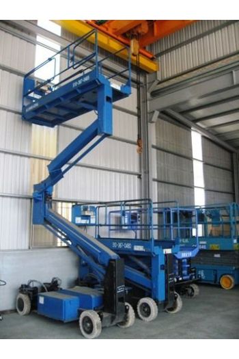 6m舉臂輪胎平台高空車