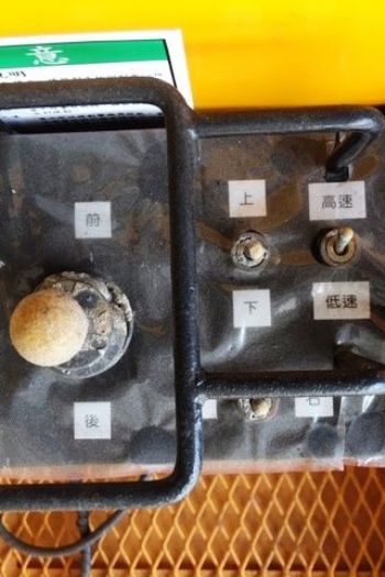 6m舉臂輪胎平台高空車