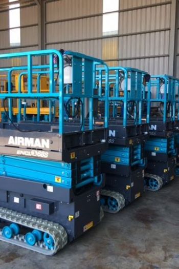 7m剪刀履帶平台高空作業車