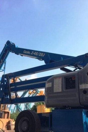 15m屈臂輪胎高空作業車