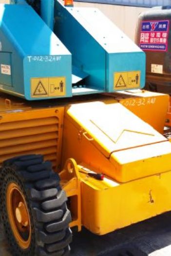 12m直臂輪胎高空作業車