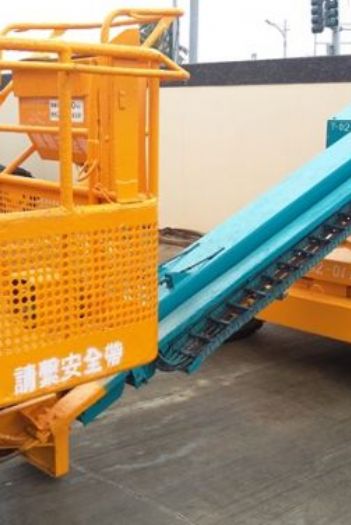 12m直臂輪胎高空作業車